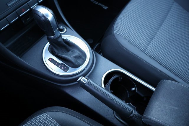 Used 2019 Volkswagen Beetle 2.0T S image 26