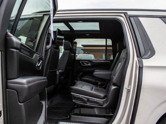 Used 2023 Chevrolet Suburban RST w/ Luxury Package AWD/4WD image 24