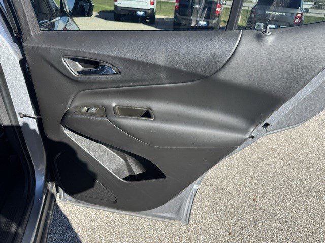 Used 2023 Chevrolet Equinox LT w/ Driver Convenience Package image 30