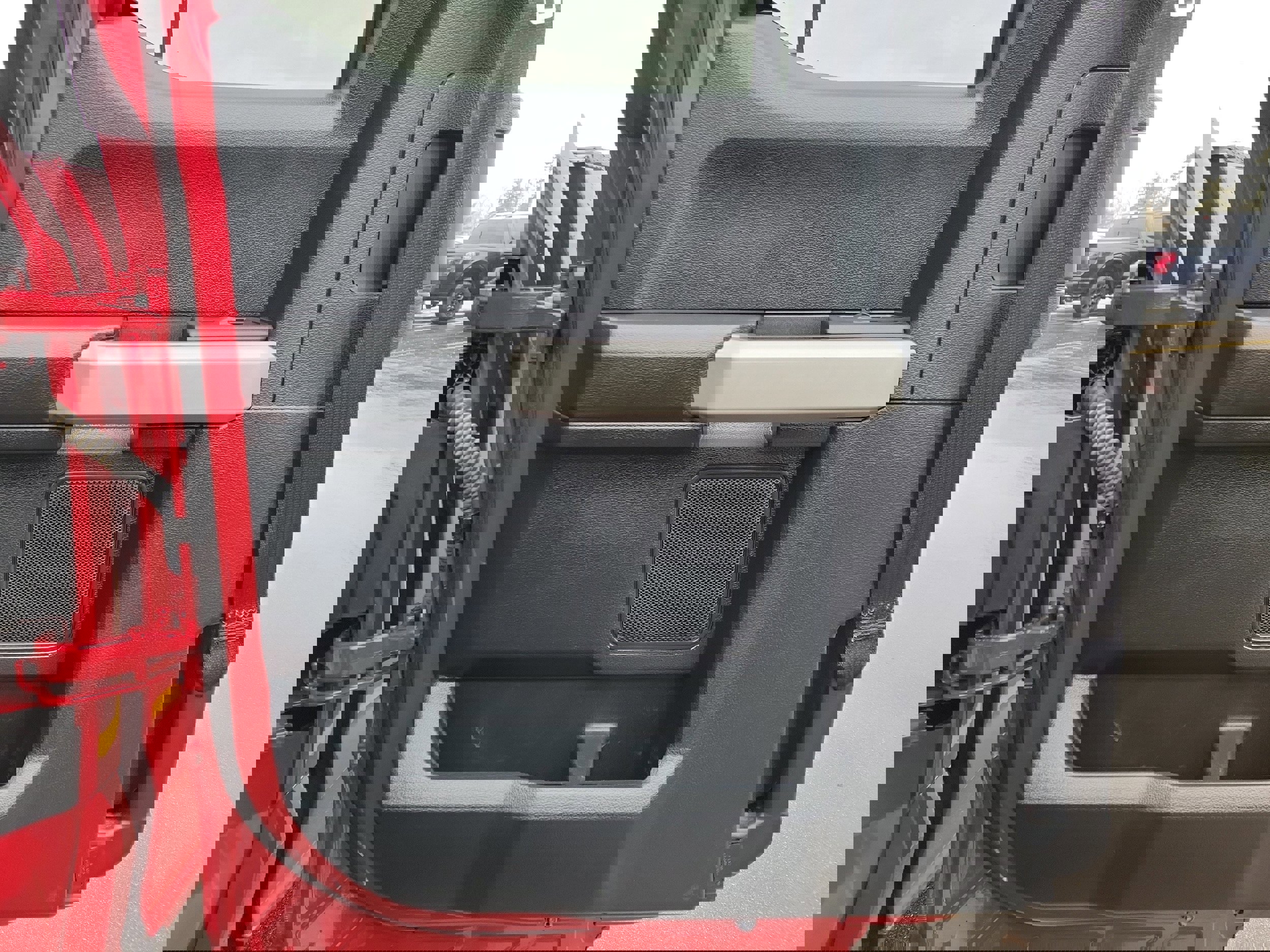 Certified 2020 Ford F350 Lariat w/ Chrome Package image 13