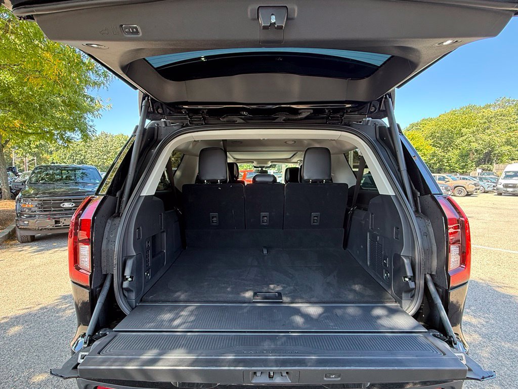 Certified 2026 Ford Expedition Max Platinum AWD/4WD image 26