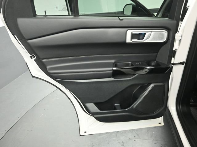 Certified 2023 Ford Explorer Platinum w/ Technology Package image 39