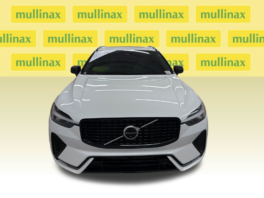 Used 2023 Volvo XC60 B6 Ultimate w/ Protection Package Premier AWD/4WD image 15