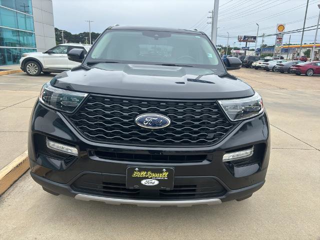 Certified 2022 Ford Explorer Limited w/ Equipment Group 301A RWD image 2