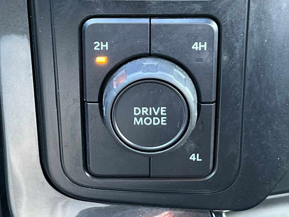 Certified 2023 Ford F150 XLT w/ Equipment Group 302A High image 33