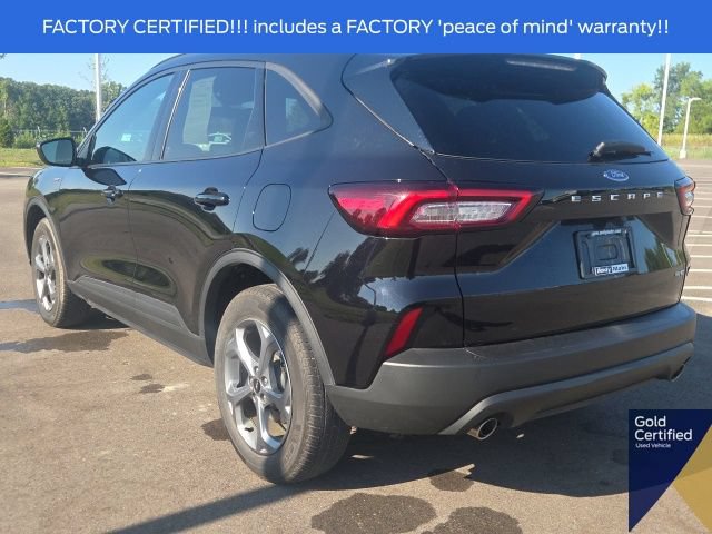 Certified 2025 Ford Escape ST-Line Select AWD/4WD image 16