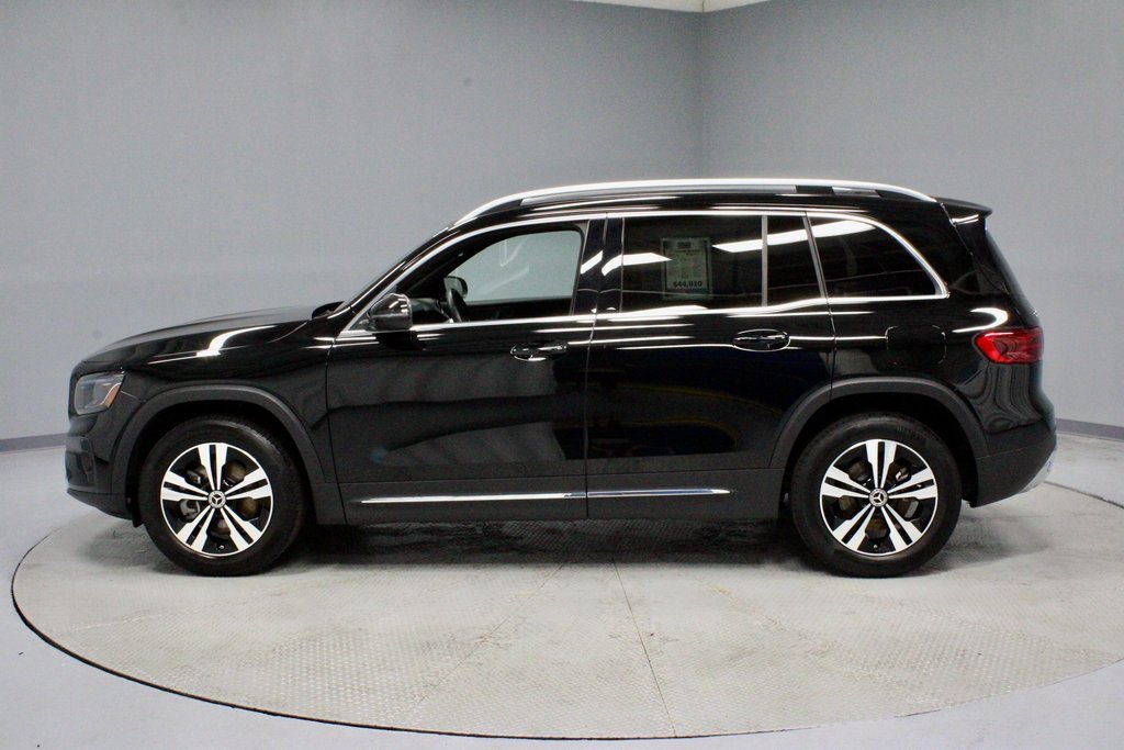 Used 2025 Mercedes-Benz GLB 250 GLB 250 image 2