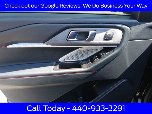 Certified 2025 Ford Explorer ST w/ Sun And Sound Package AWD/4WD image 16