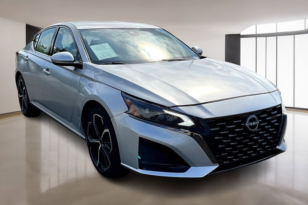 Used 2024 Nissan Altima 2.5 SR FWD video 1