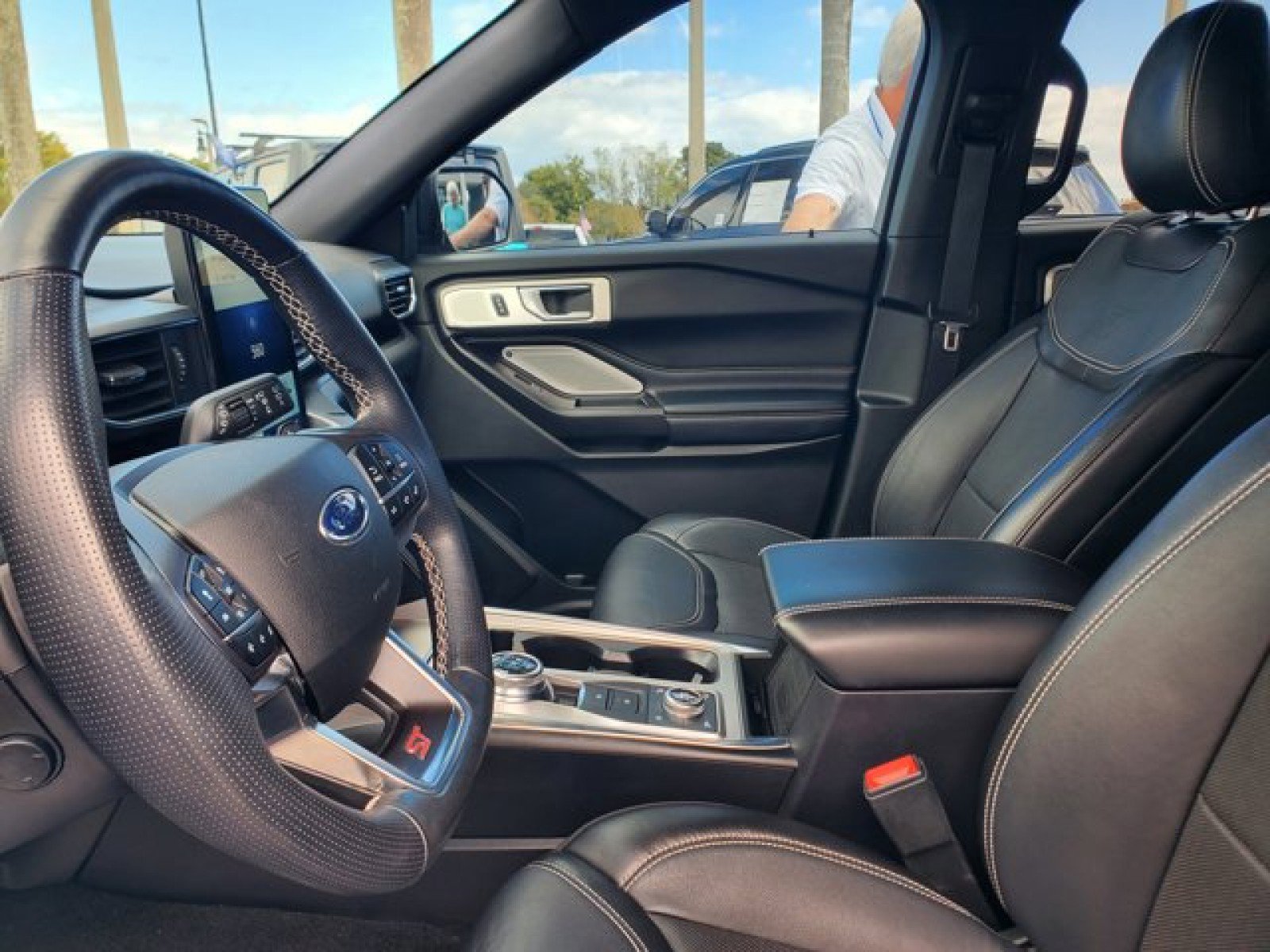 Certified 2020 Ford Explorer ST w/ Premium Technology Package image 11