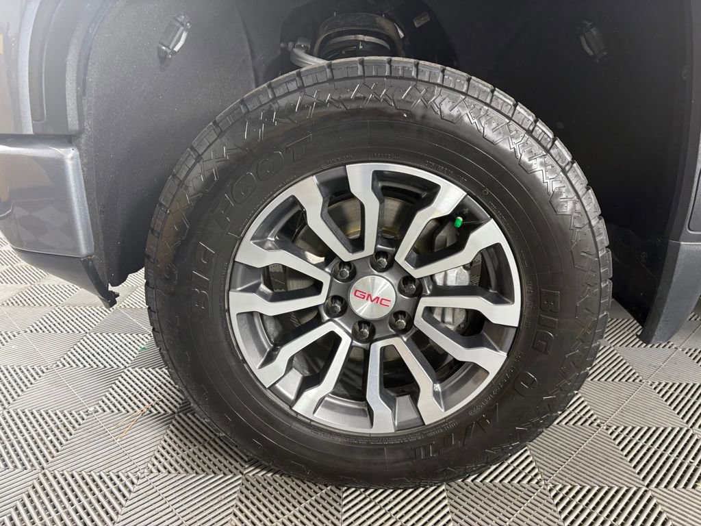 Used 2020 GMC Sierra 1500 Elevation w/ Elevation Value Package image 11