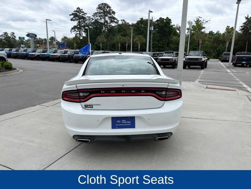 Used 2019 Dodge Charger SXT RWD image 6