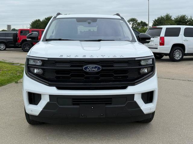 Certified 2025 Ford Expedition Active AWD/4WD image 10
