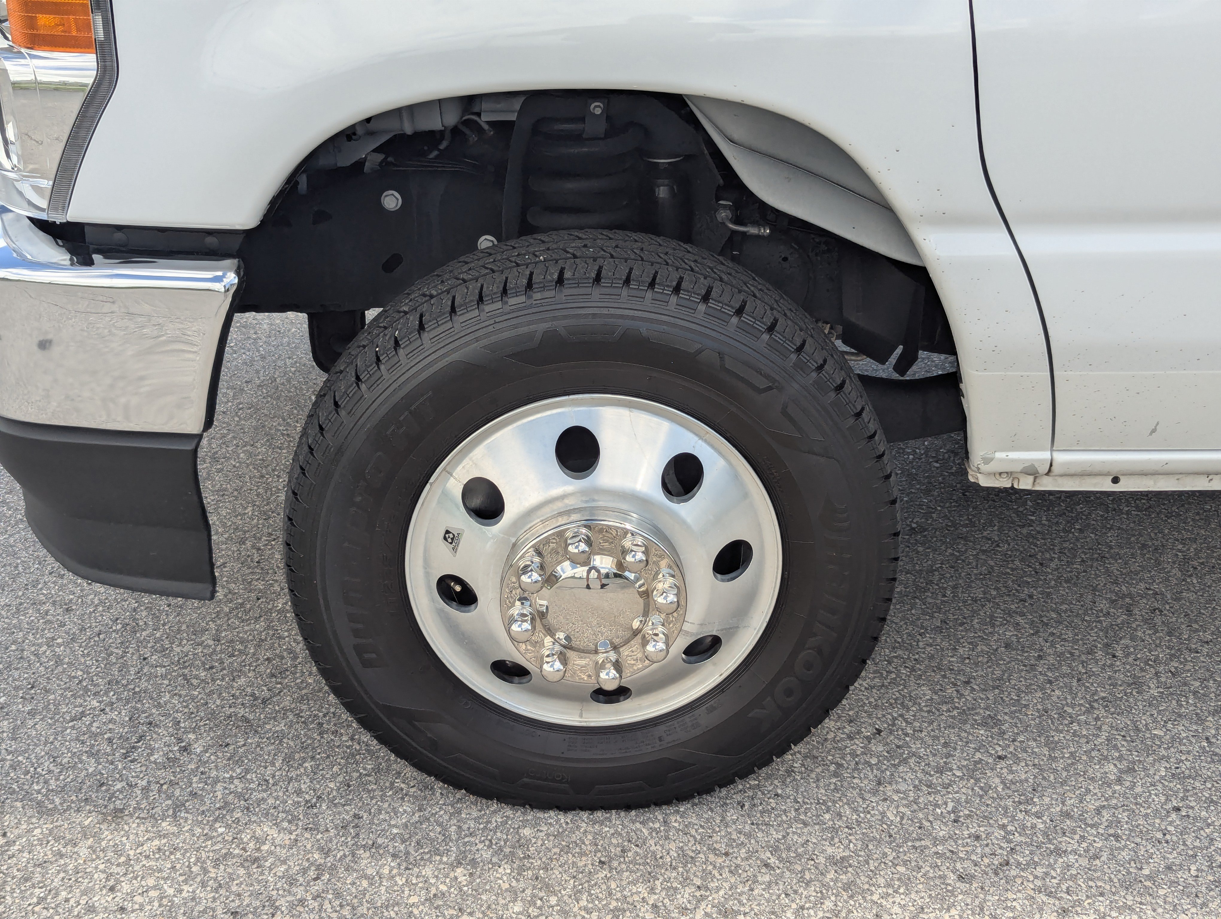 Certified 2025 Ford E-450 and Econoline 450 Super Duty w/ Power Equipment Group RWD image 35