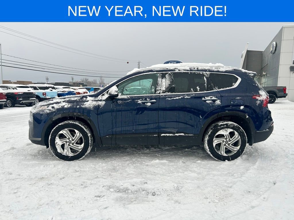 Used 2023 Hyundai Santa Fe SEL w/ Cargo Package image 3