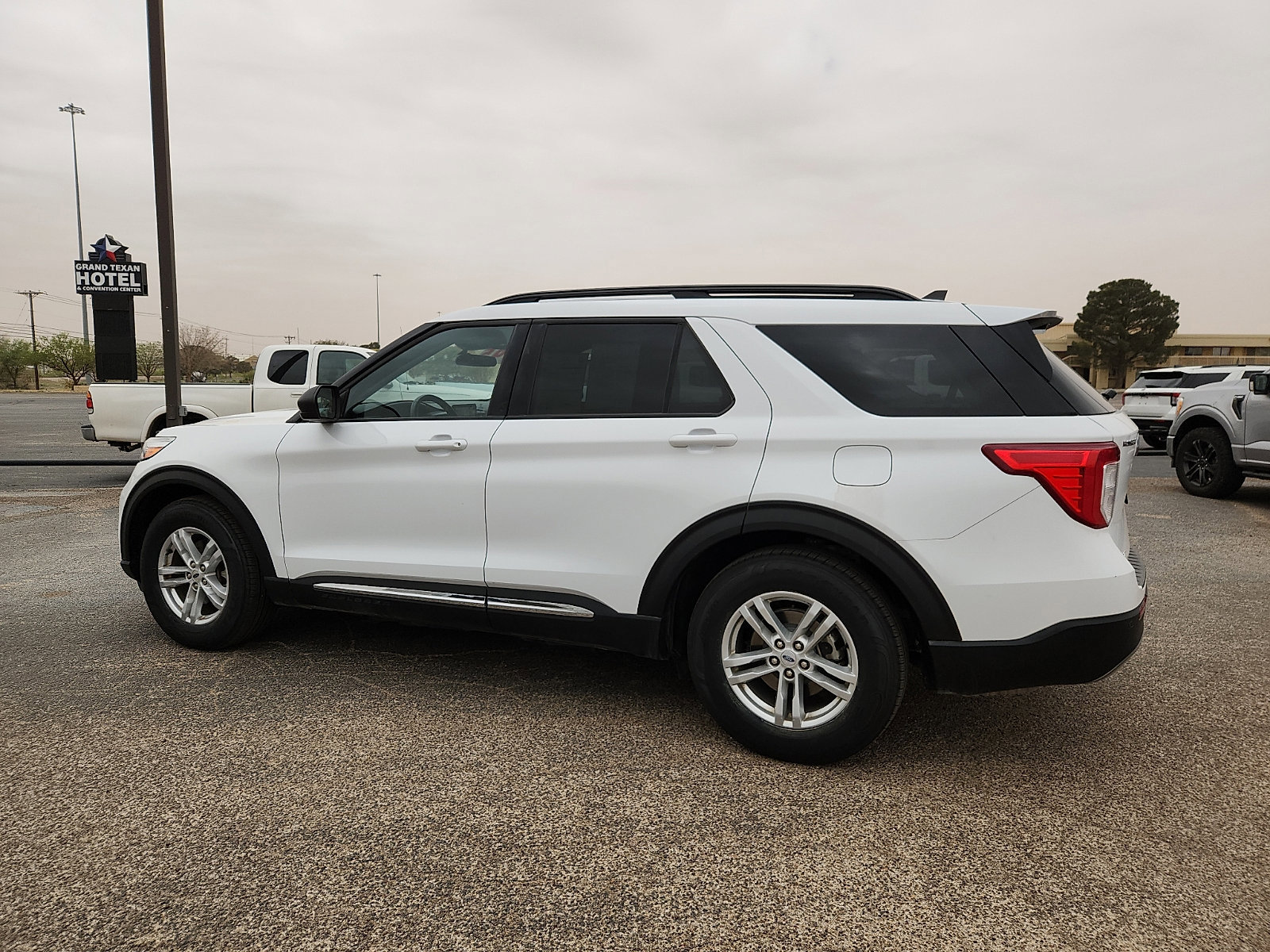 Certified 2023 Ford Explorer XLT w/ Equipment Group 202A image 2