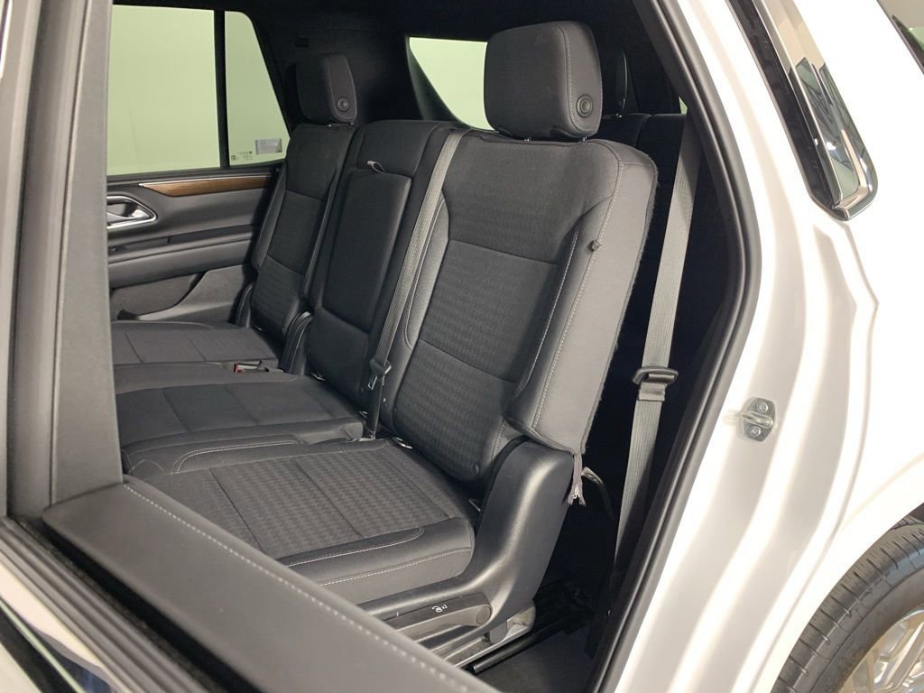 Used 2022 GMC Yukon SLE w/ Gmc Pro Safety Plus Package AWD/4WD image 30