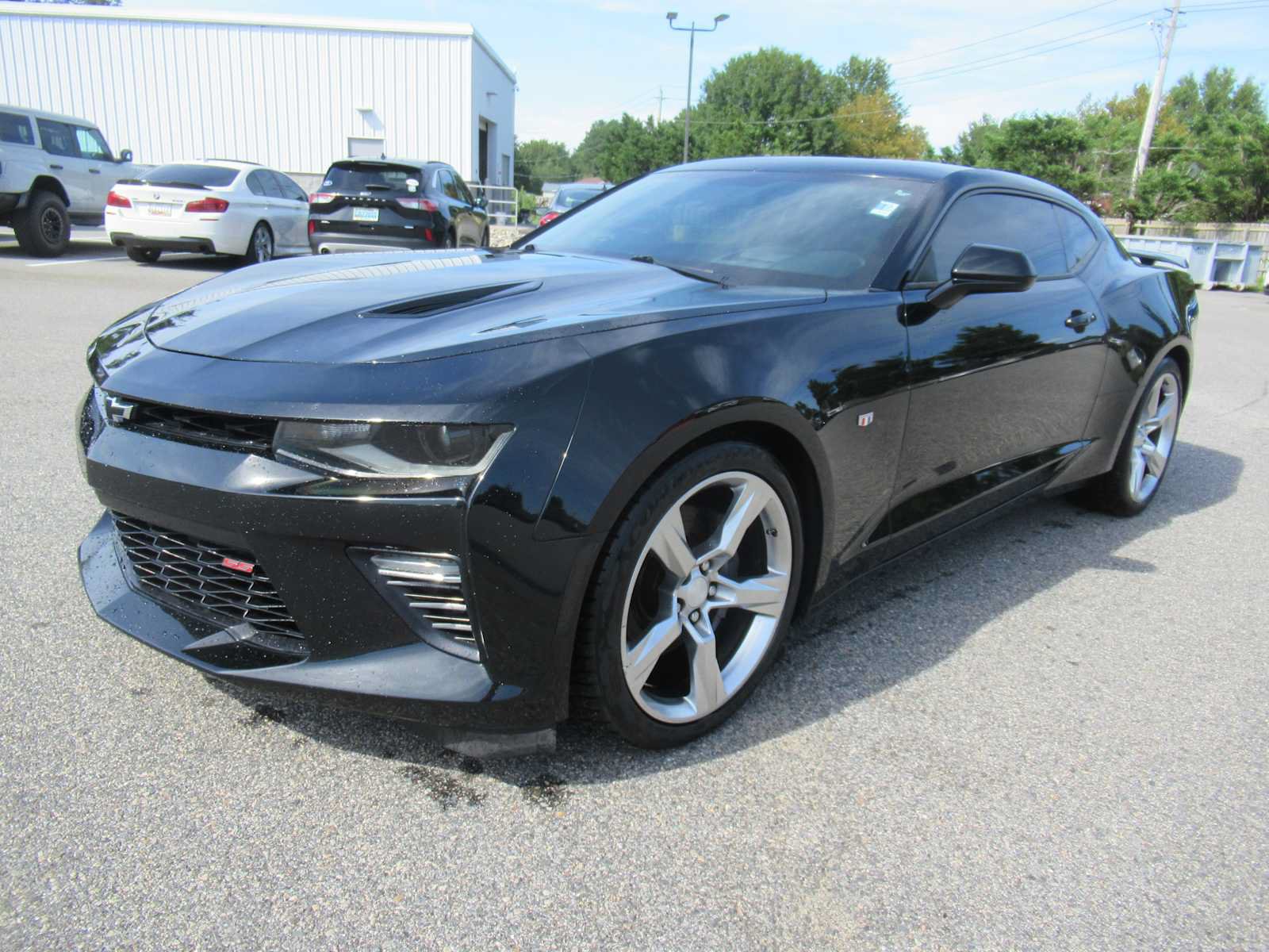 Used 2018 Chevrolet Camaro SS RWD image 1