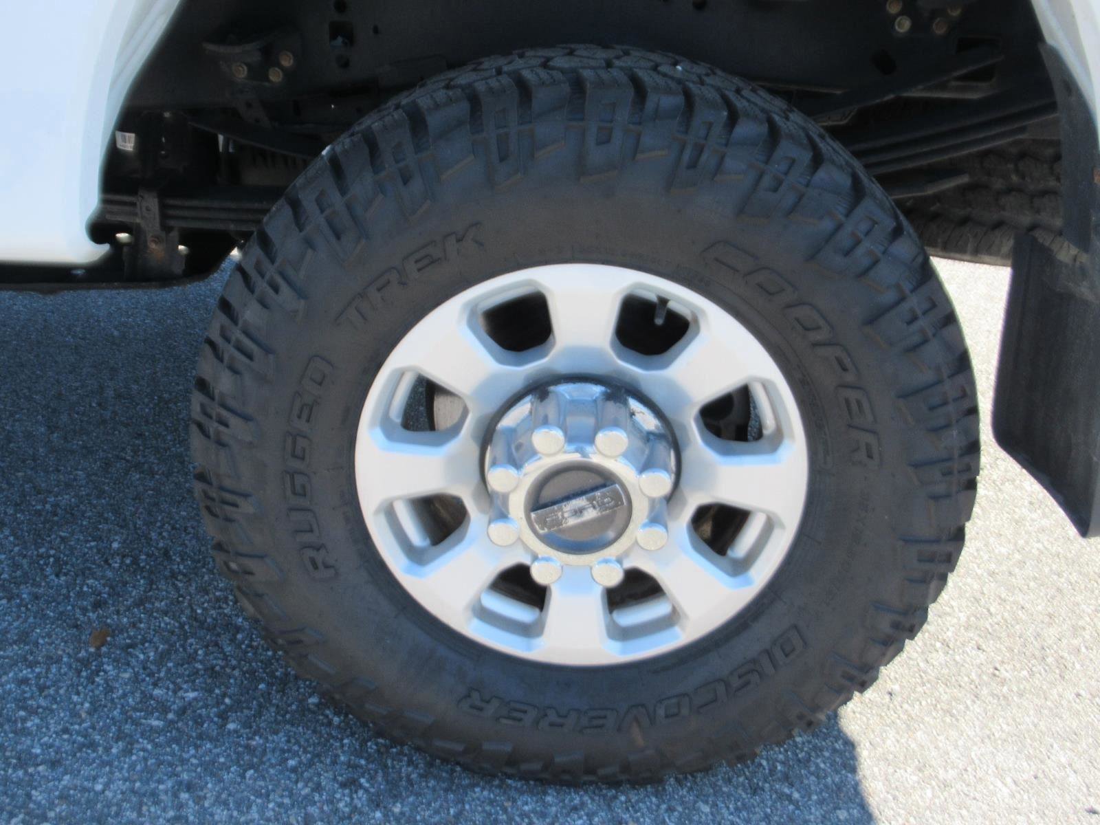 Certified 2023 Ford F350 XLT image 8