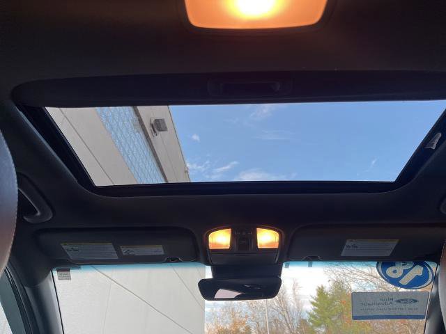 Used 2018 Hyundai Kona Limited image 16