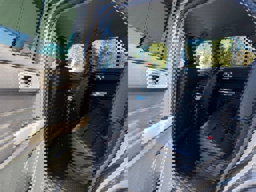 Certified 2023 Ford Explorer Limited image 28