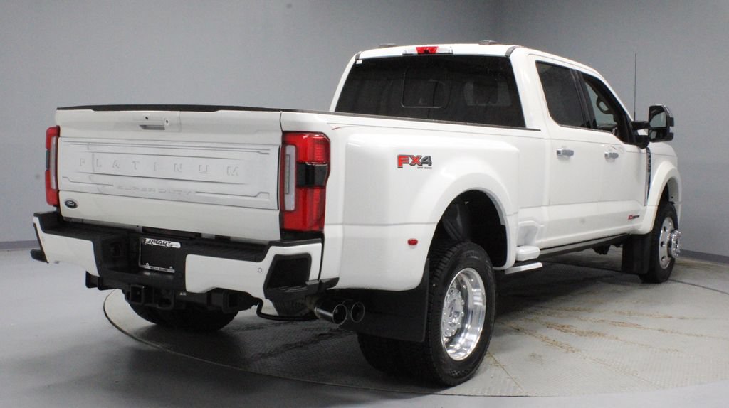 Certified 2026 Ford F450 Platinum w/ Platinum Plus Package AWD/4WD image 12