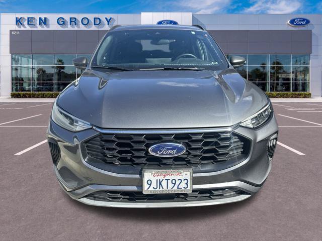 Certified 2023 Ford Escape ST-Line w/ Equipment Group 301A FWD image 3