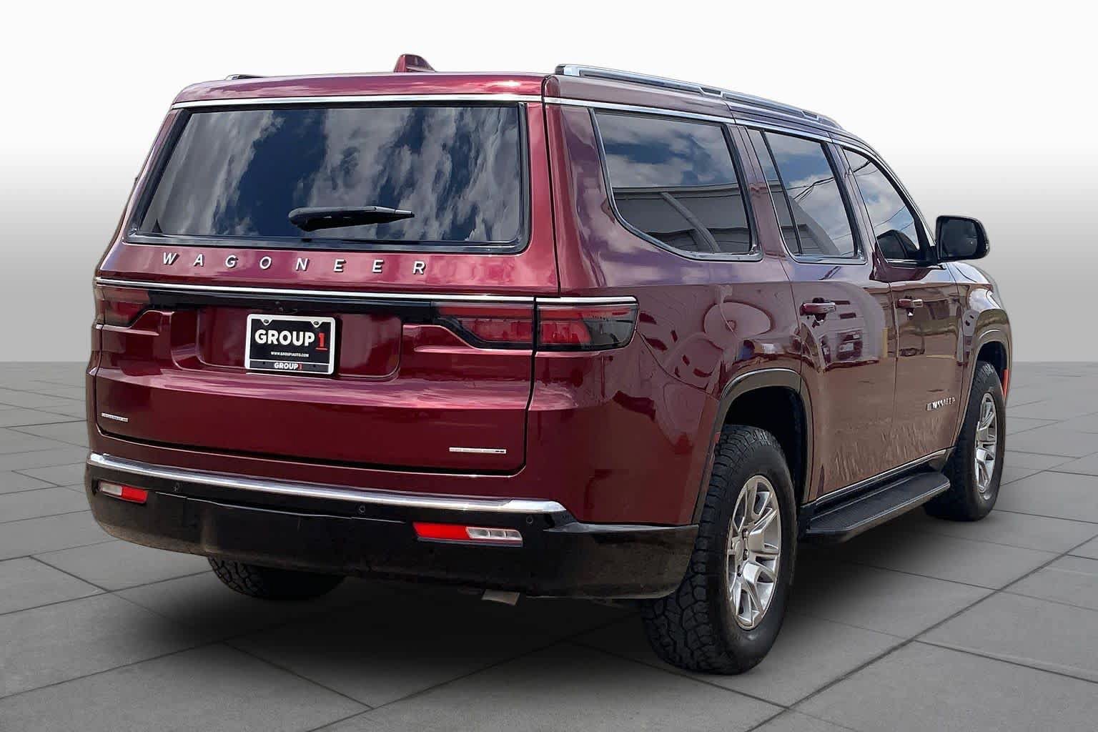 Used 2022 Jeep Wagoneer Series I AWD/4WD image 13