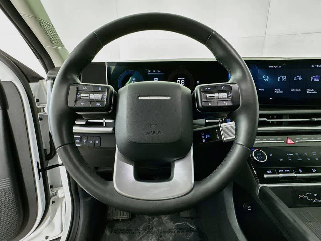 Used 2025 Hyundai Santa Fe SEL FWD image 14