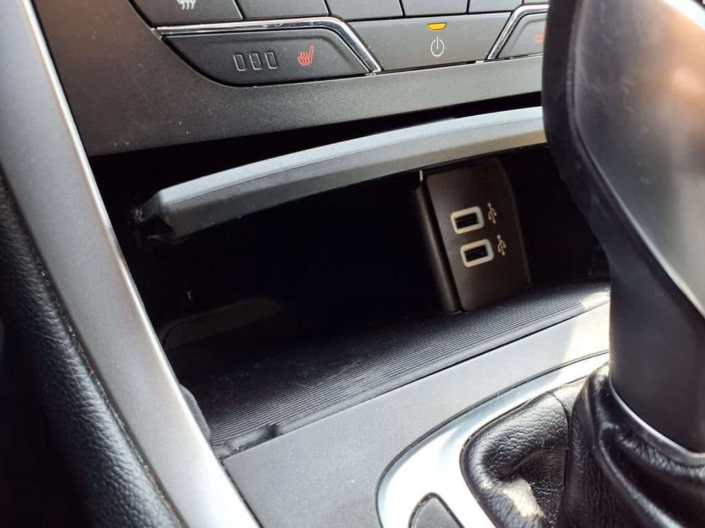 Certified 2018 Ford Edge SEL w/ Equipment Group 201A FWD image 15