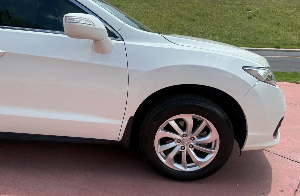 Used 2017 Acura RDX AWD image 32
