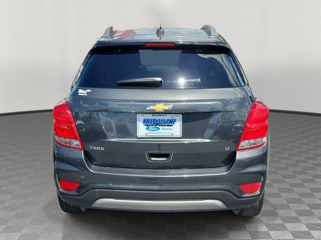 Used 2017 Chevrolet Trax LT w/ LT Convenience Package FWD image 5