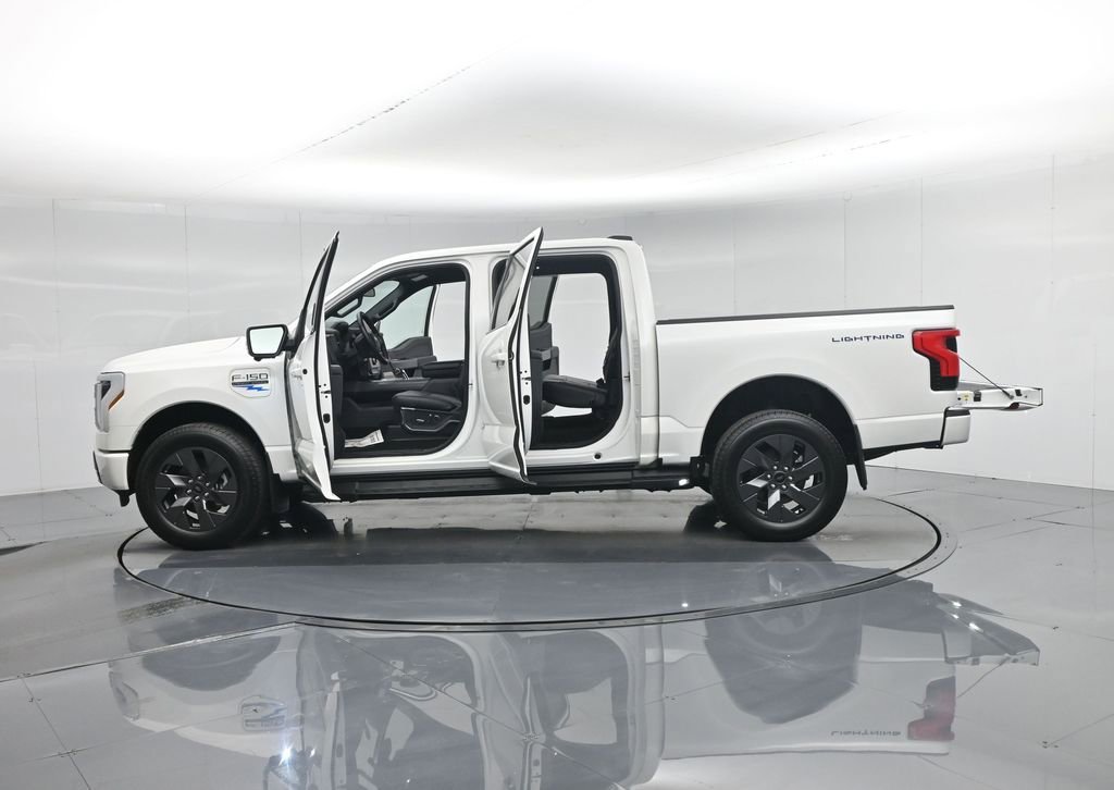 Certified 2022 Ford F150 Lightning Lariat image 42