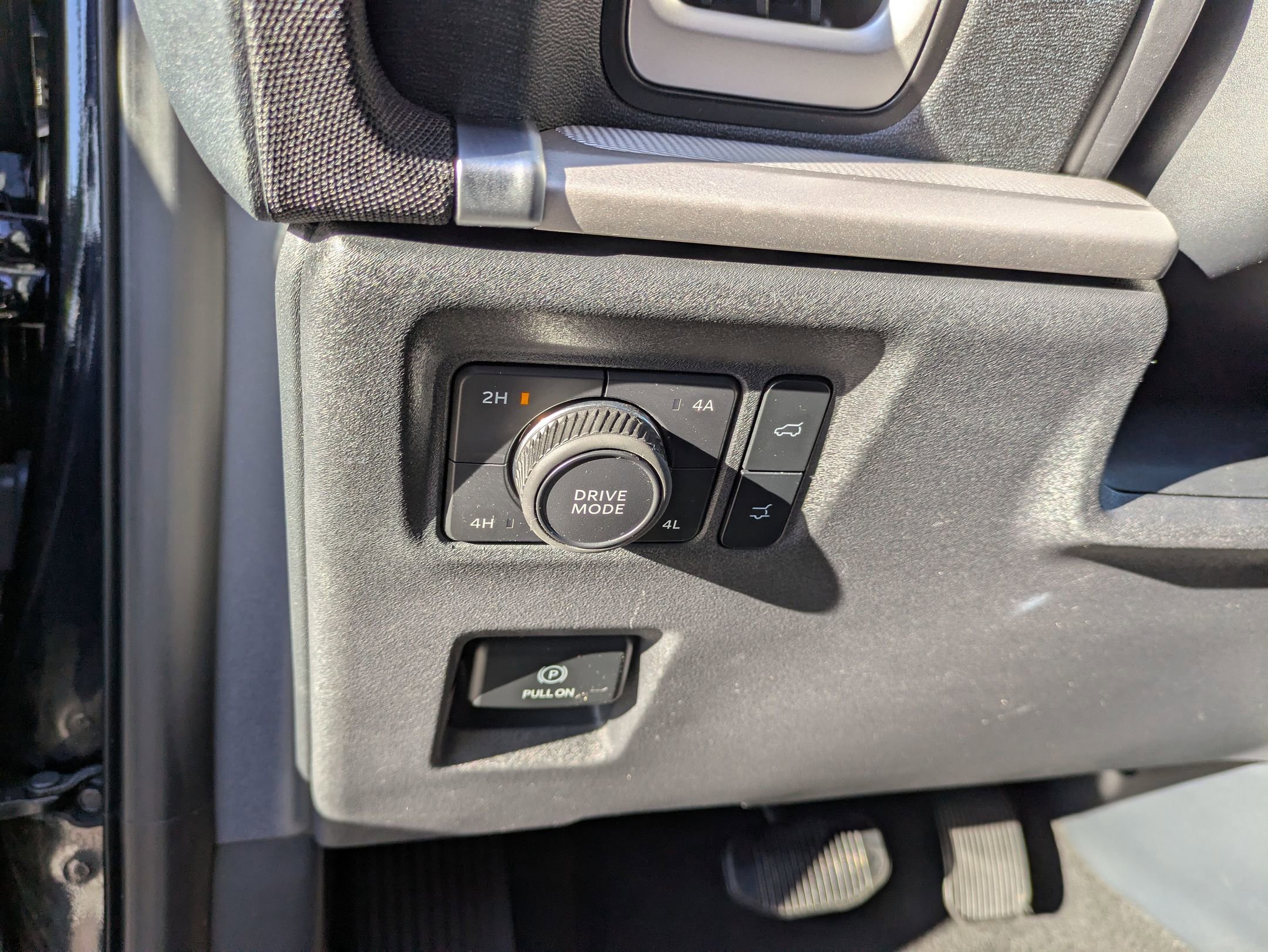 Certified 2025 Ford Expedition Active AWD/4WD image 17