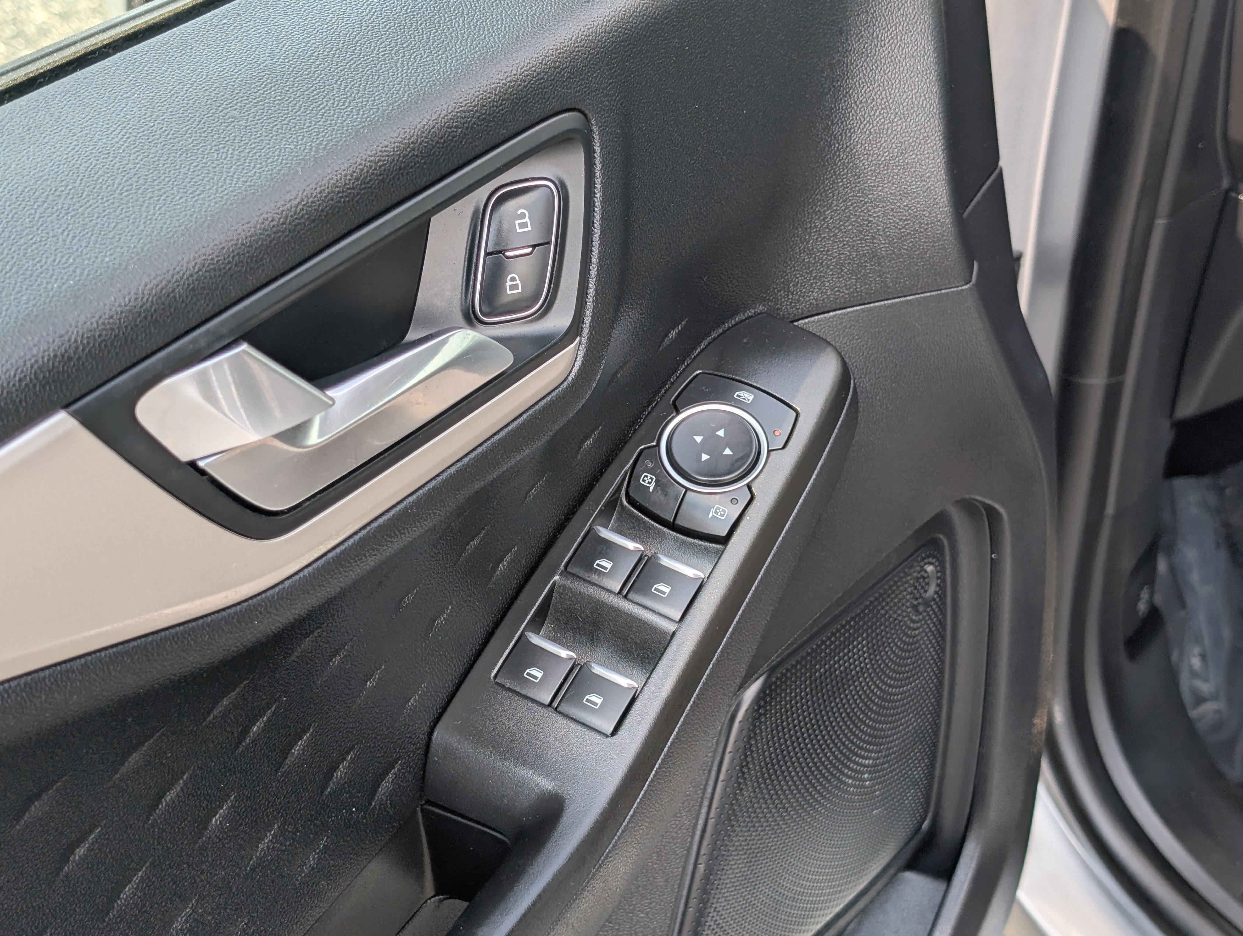 Certified 2020 Ford Escape SE AWD/4WD image 17