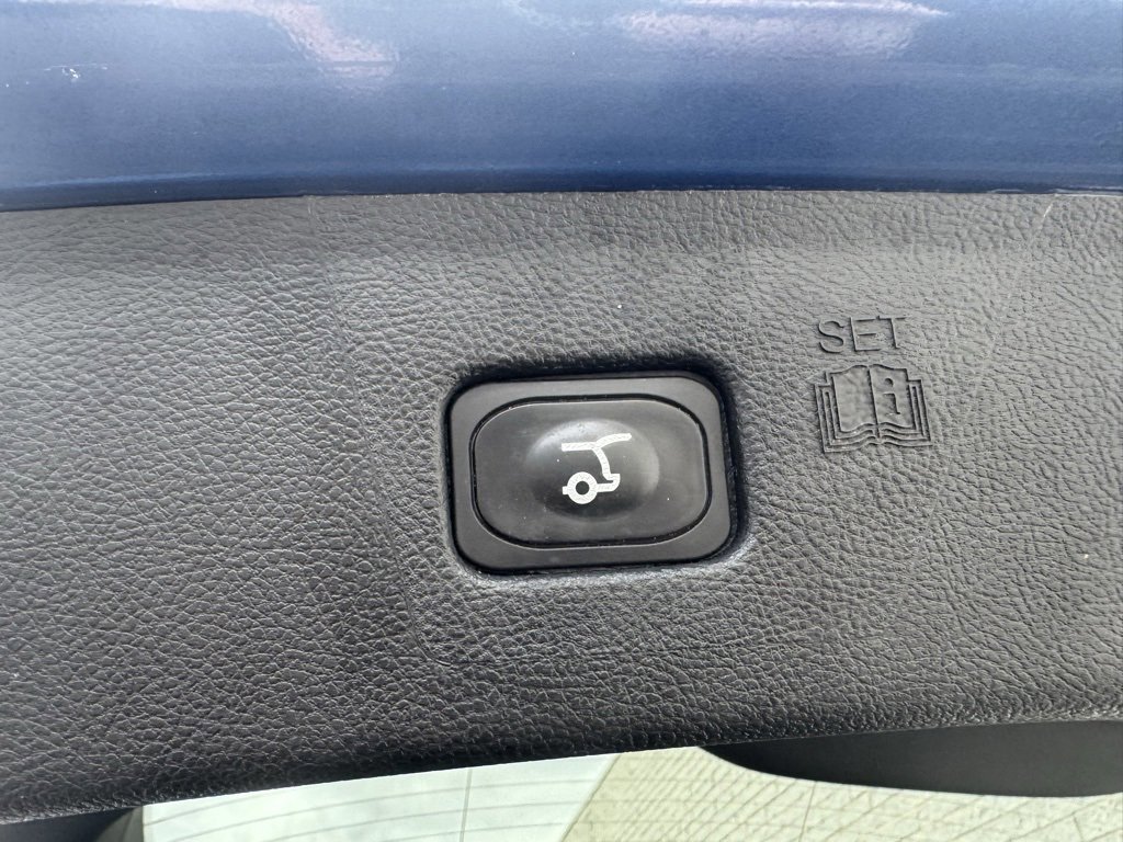 Certified 2024 Ford Edge ST-Line image 43