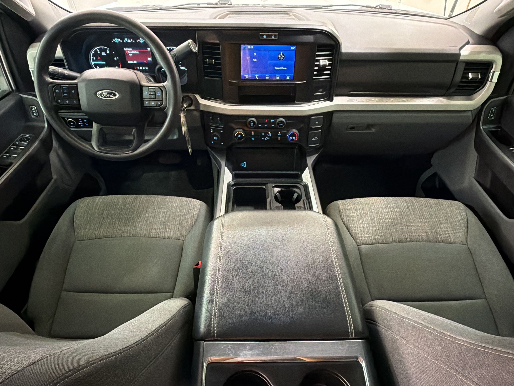 Certified 2025 Ford F250 XLT w/ FX4 Off-Road Package AWD/4WD image 15
