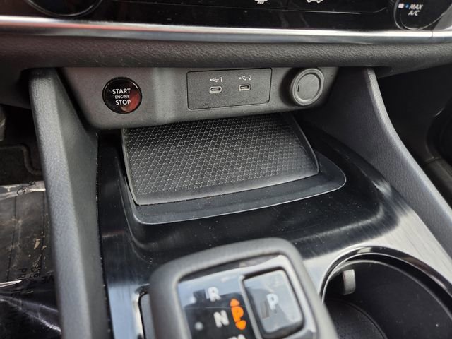 Used 2024 Nissan Rogue S image 11