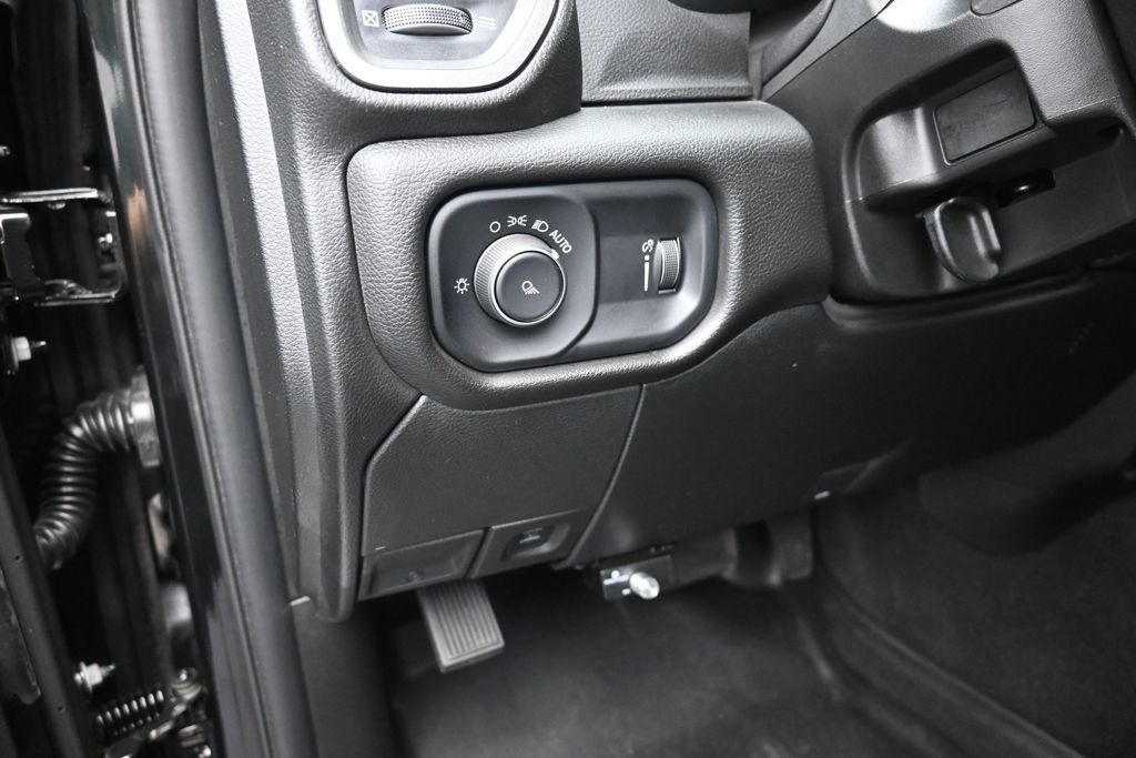 Used 2023 RAM 2500 Tradesman AWD/4WD image 13