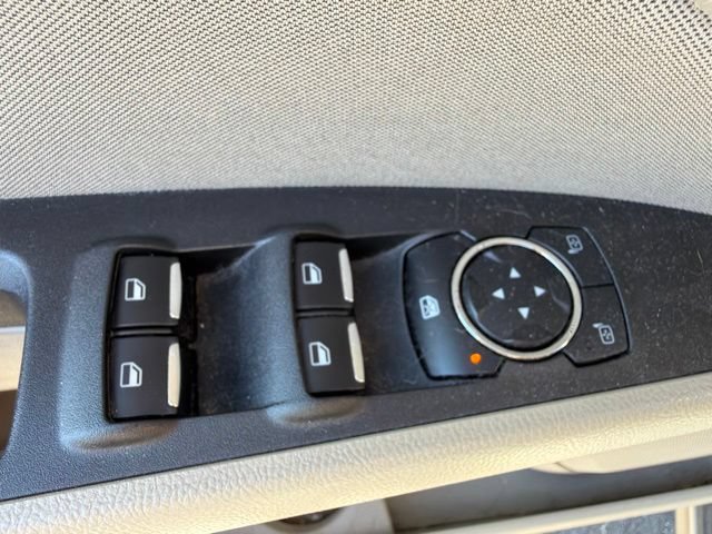 Certified 2018 Ford Fusion SE w/ Fusion SE Technology Package FWD image 20
