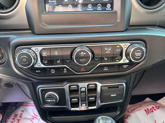 Used 2022 Jeep Wrangler Unlimited Sport AWD/4WD image 17