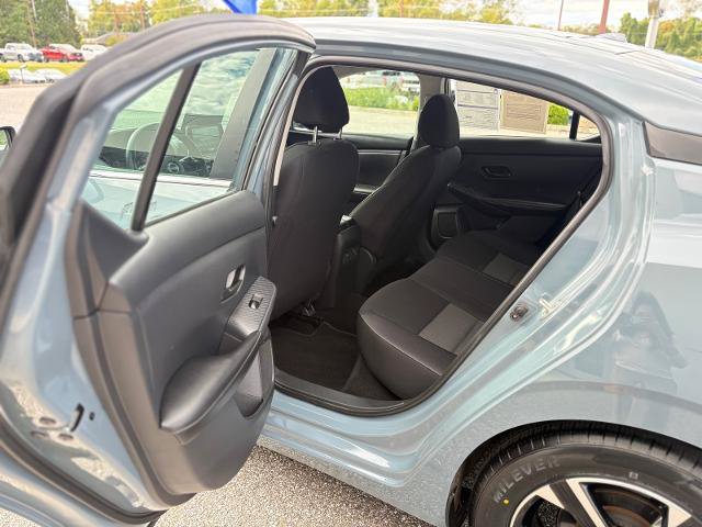 Used 2025 Nissan Sentra SV FWD image 27