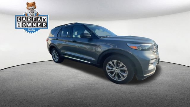Certified 2023 Ford Explorer XLT w/ Equipment Group 202A AWD/4WD image 2
