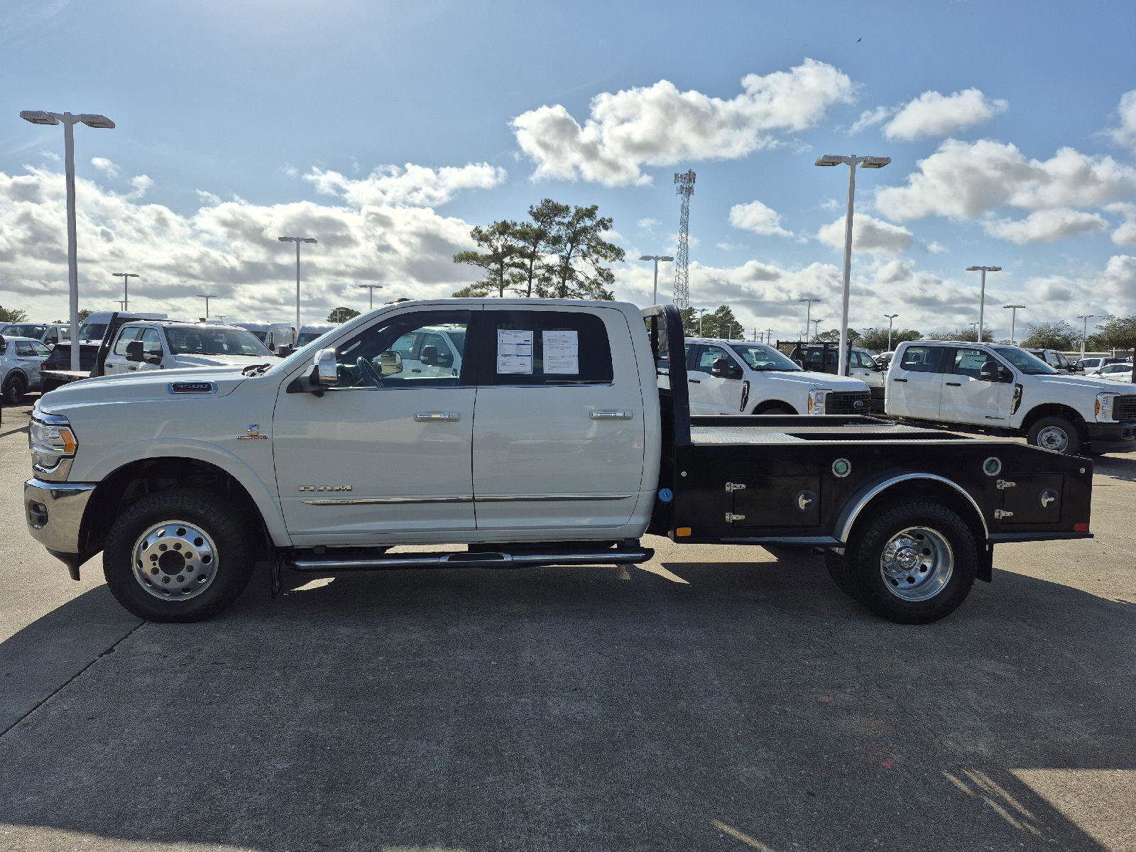 Used 2022 RAM 3500 Limited image 2