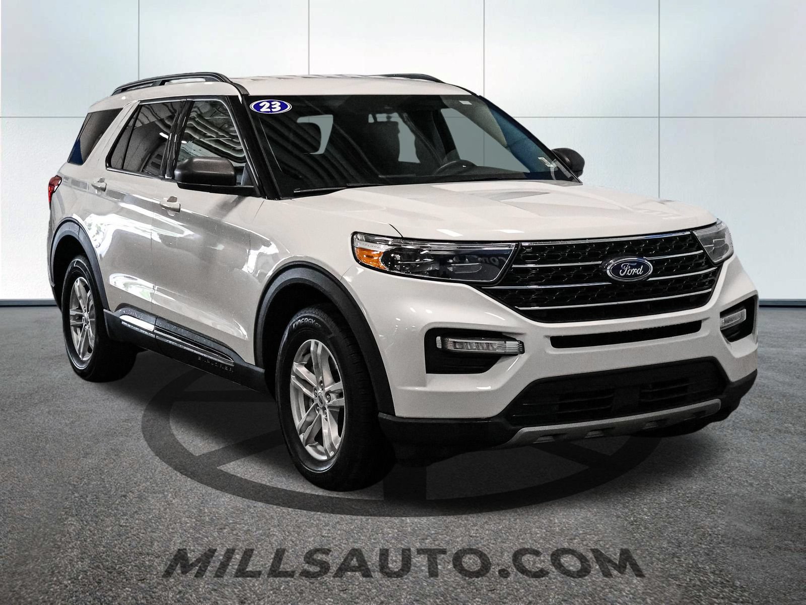 Certified 2023 Ford Explorer XLT w/ Equipment Group 202A AWD/4WD image 11