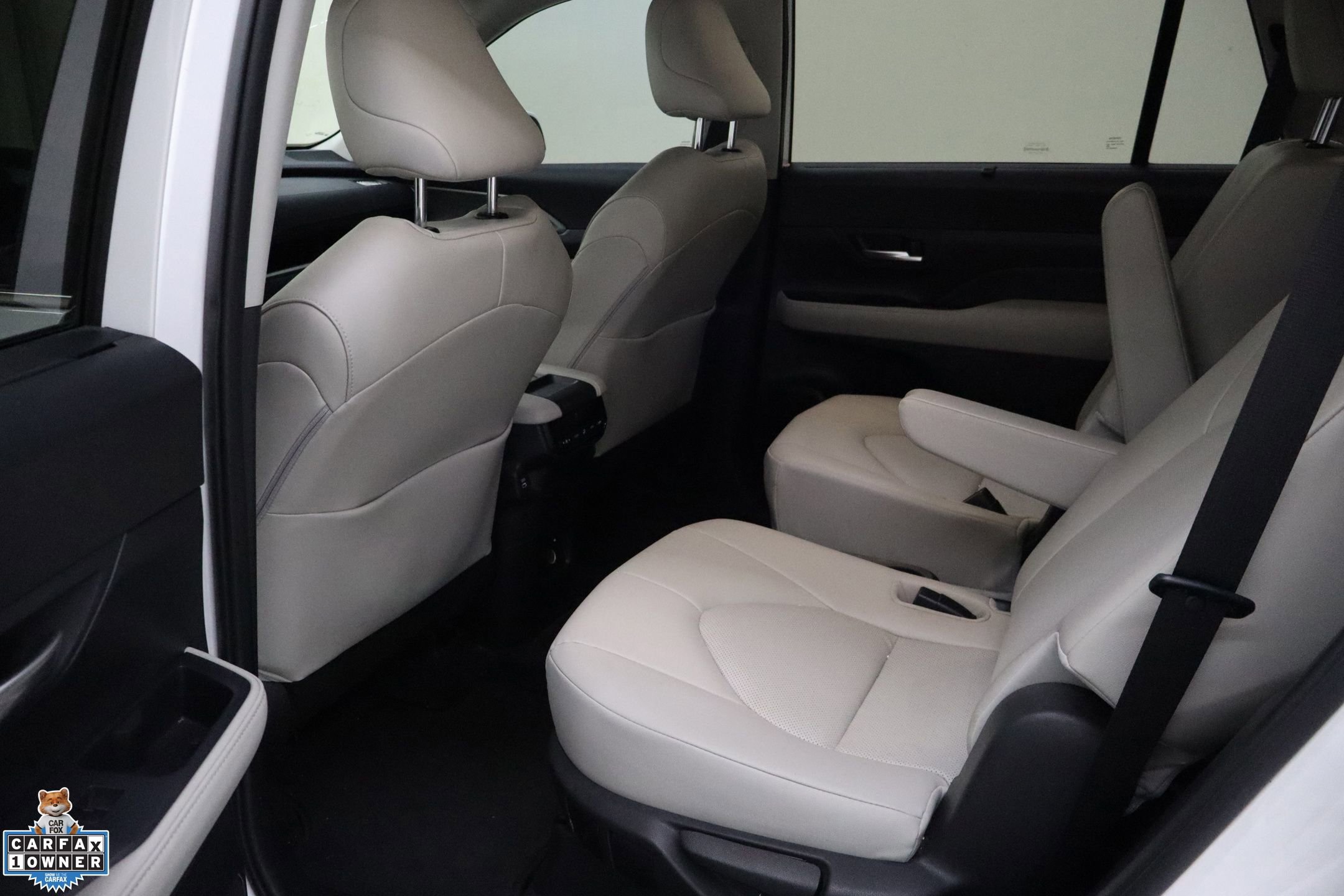 Used 2024 Toyota Grand Highlander XLE image 24