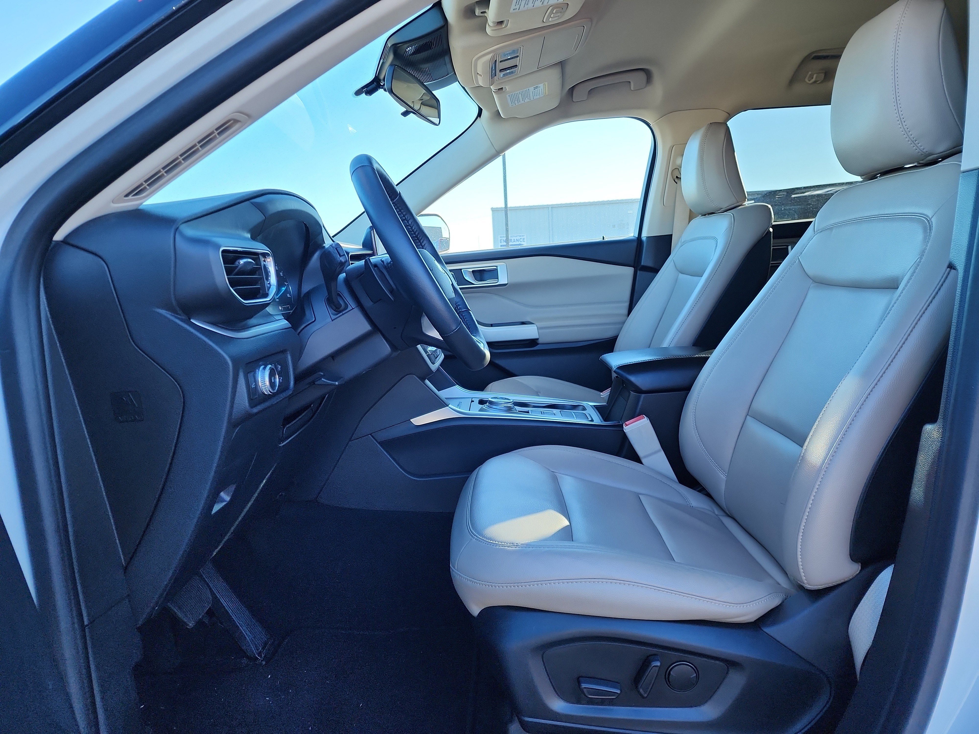 Certified 2020 Ford Explorer XLT w/ Equipment Group 202A image 10