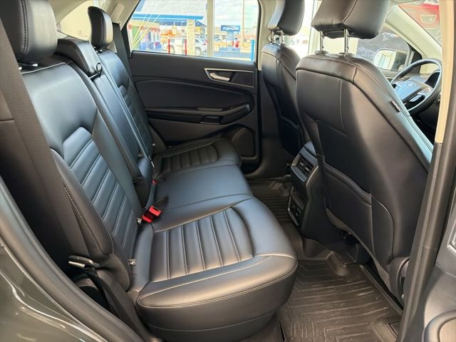 Certified 2024 Ford Edge SEL w/ Convenience Package AWD/4WD image 11
