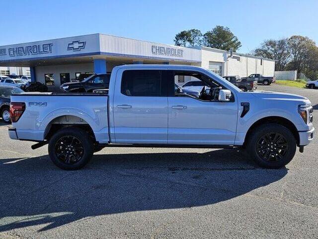 Certified 2025 Ford F150 Platinum w/ Equipment Group 702A High AWD/4WD image 13