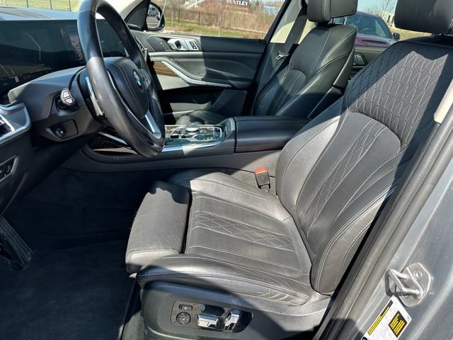 Used 2023 BMW X7 xDrive40i w/ Premium Package AWD/4WD image 21